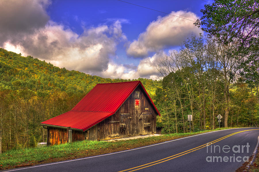 Red Roof In The Blue Ridge Mountains Photograph by Reid Callaway