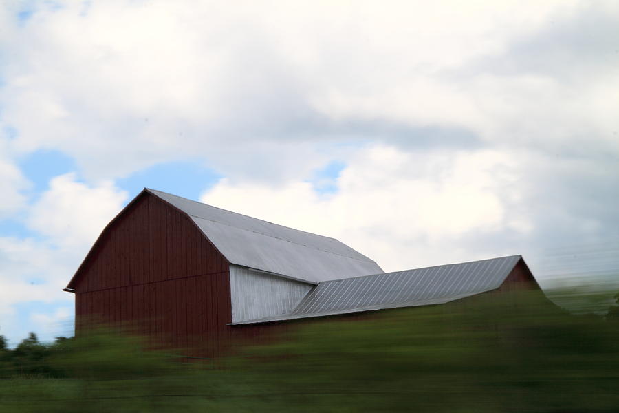 Red Rootwire Barn Photograph by PJQandFriends Photography