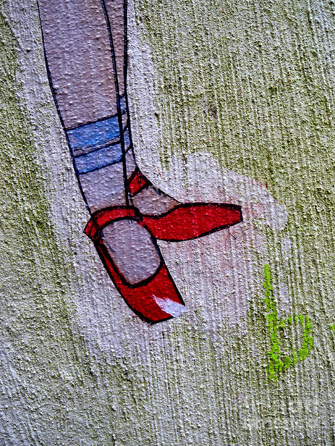 Red Shoes Photograph - Red Shoes by Robert Riordan