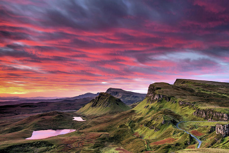 Red Sky On Skye Photograph by Paul Bullen