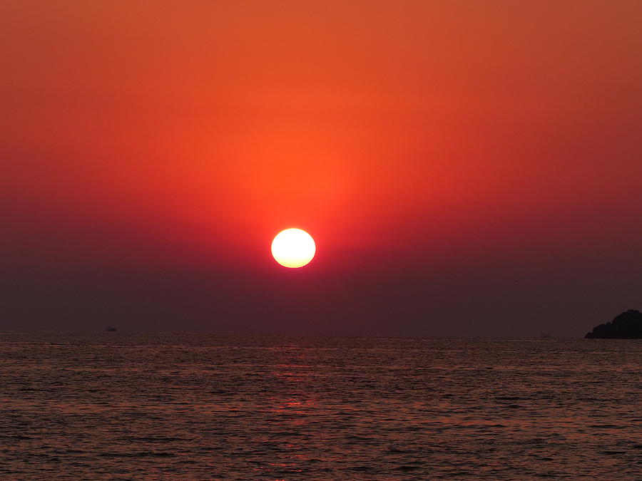 Playa La Ropa Sunset Photograph by Rosanne Licciardi