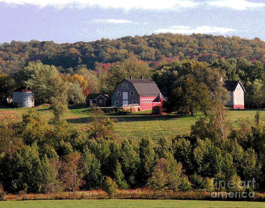 Red Waterford Barn Photograph by Larry Oskin