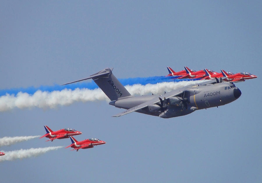 Airbus A400m Photograph - Reds and Grizzly by Barrie Woodward