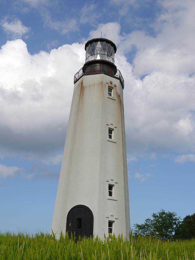 Rehoboth Lighthouse Photograph by Richard Reeve