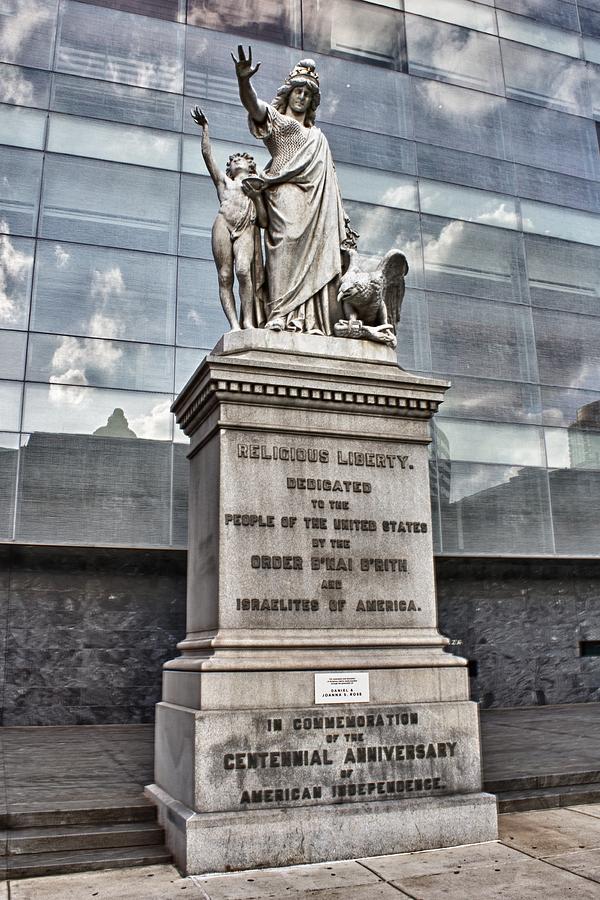 Religious Liberty Statue Wide Photograph