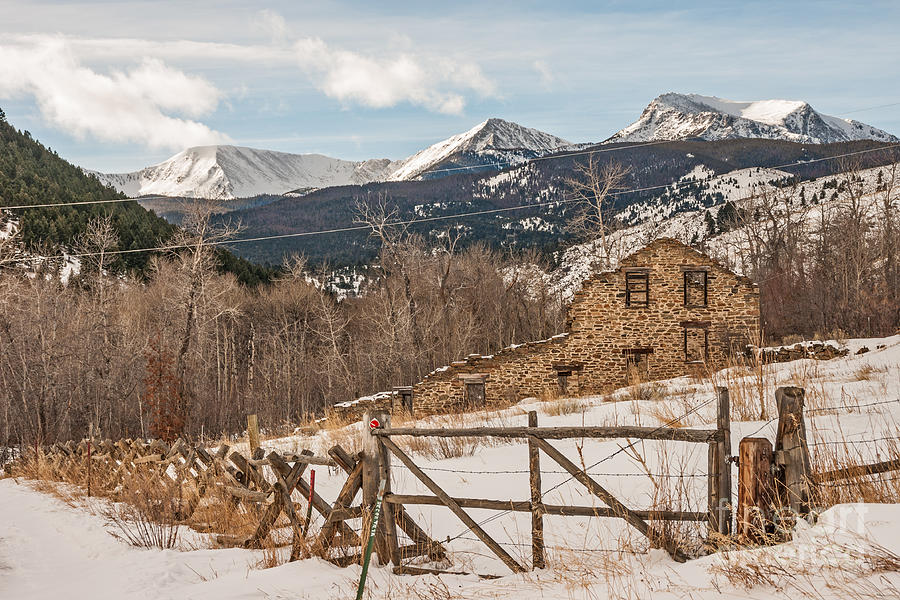 Mountain Photograph - Remains of Twenty-Stamp Gold Mill by Sue Smith