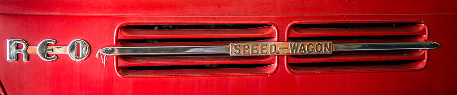 REO Speedwagon Grill Photograph by Paul Freidlund