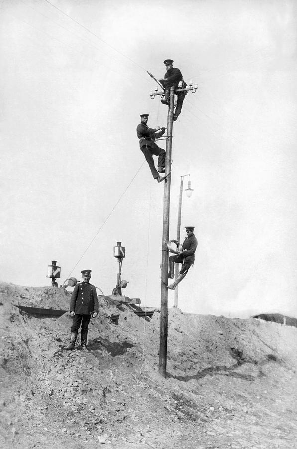 Repairing Telegraph Lines Photograph by Underwood Archives