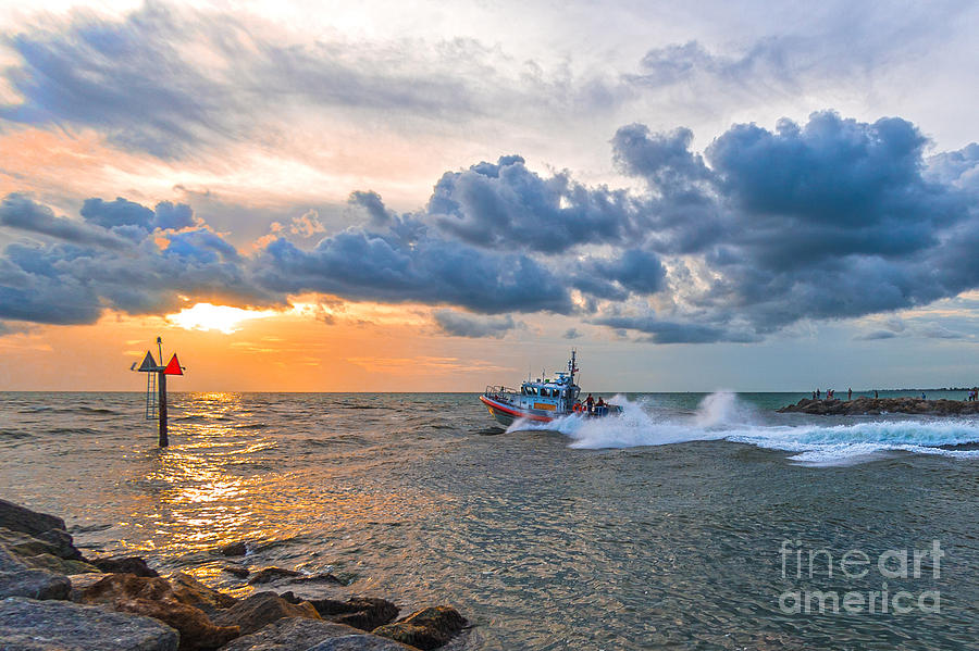 U. S. Coast Guard Rescue Boat Gulf Of Mexico Photograph