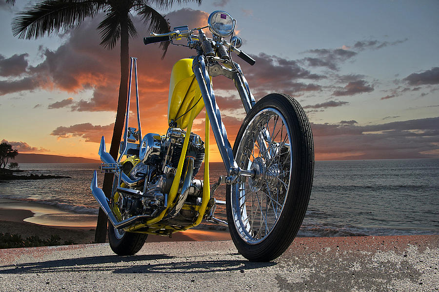 https://images.fineartamerica.com/images-medium-large-5/retro-chopper-iii-dave-koontz.jpg