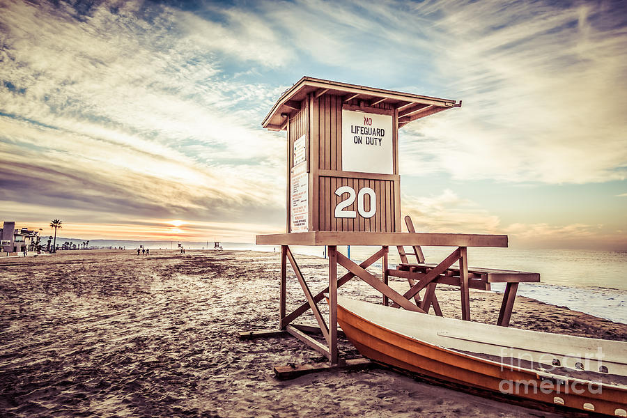 Newport Beach Photograph - Retro Newport Beach Lifeguard Tower 20 Picture by Paul Velgos