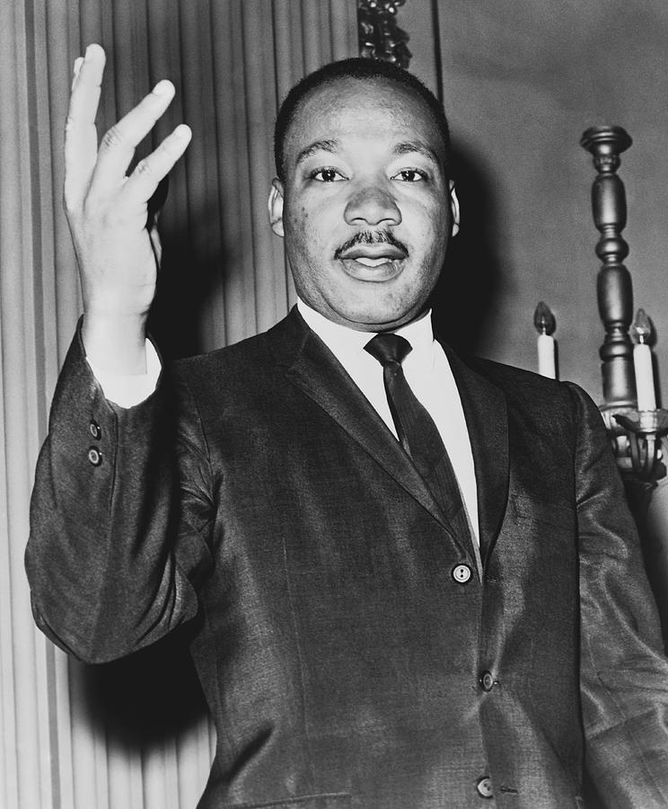 Rev. Martin Luther King Photograph by Dick DeMarsico