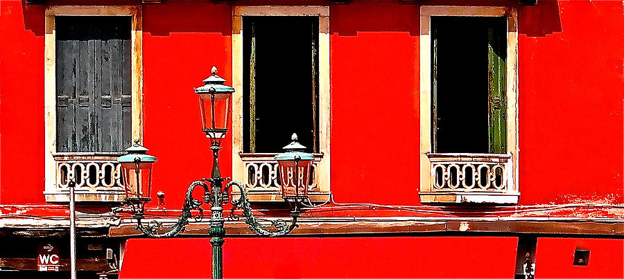 Rialto Red Photograph by Ira Shander