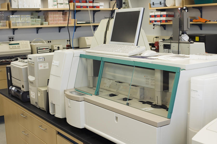 Riboprinter For Genetic Fingerprints Photograph by Science Stock ...