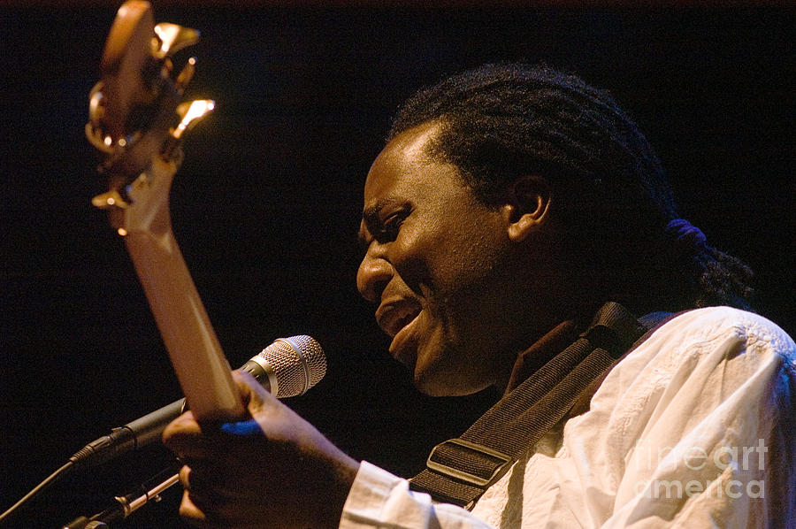 Richard Bona Sings Photograph by Craig Lovell