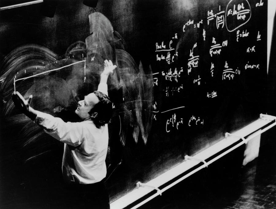 Portrait Photograph - Richard Feynman Giving A Lecture At Cern by Cern/science Photo Library