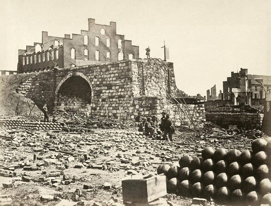 Richmond Ruins, 1863 Photograph by Granger