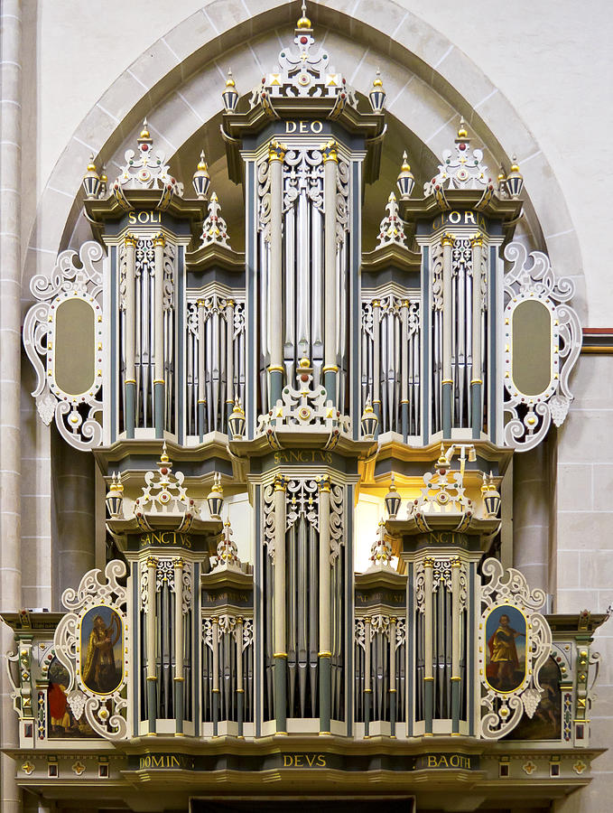 Riddagshausen organ Photograph by Jenny Setchell