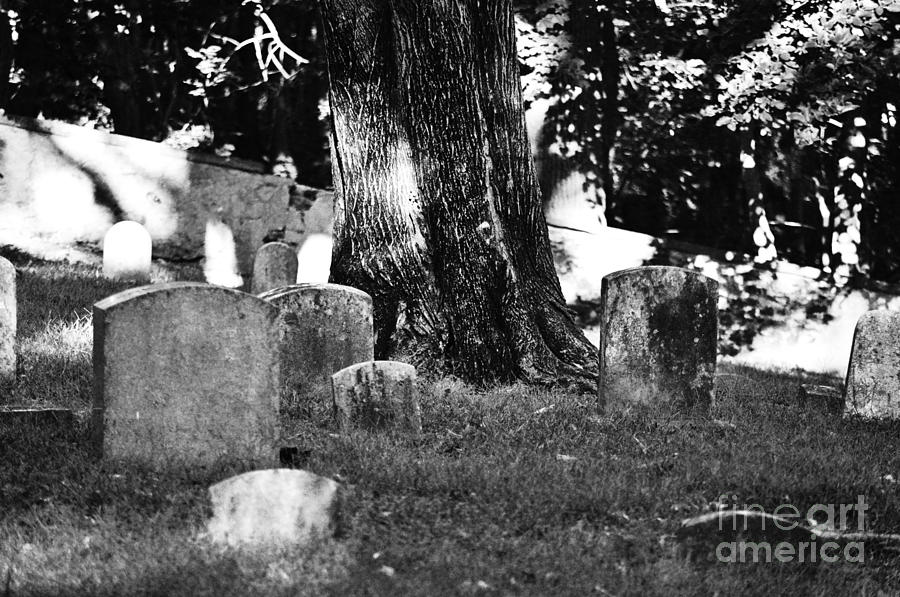 Cemetery Photograph - R.i.p. by Joseph Perno