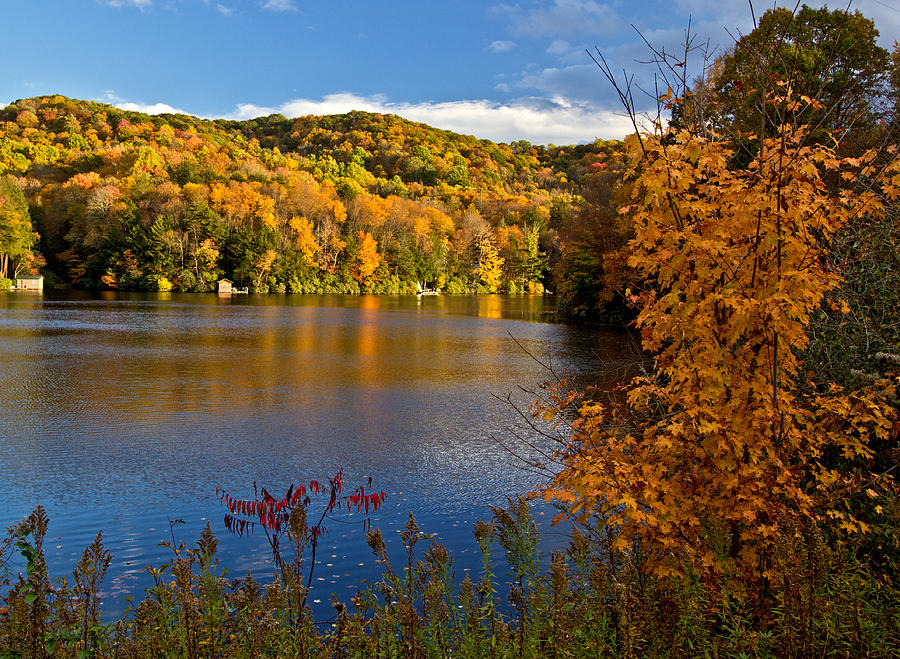 Ripshin Lake Photograph by Mel Hensley - Fine Art America