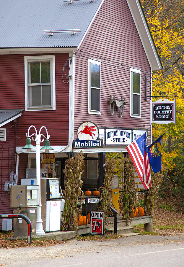 Ripton Country Store Vermont Photograph by Charles Harden