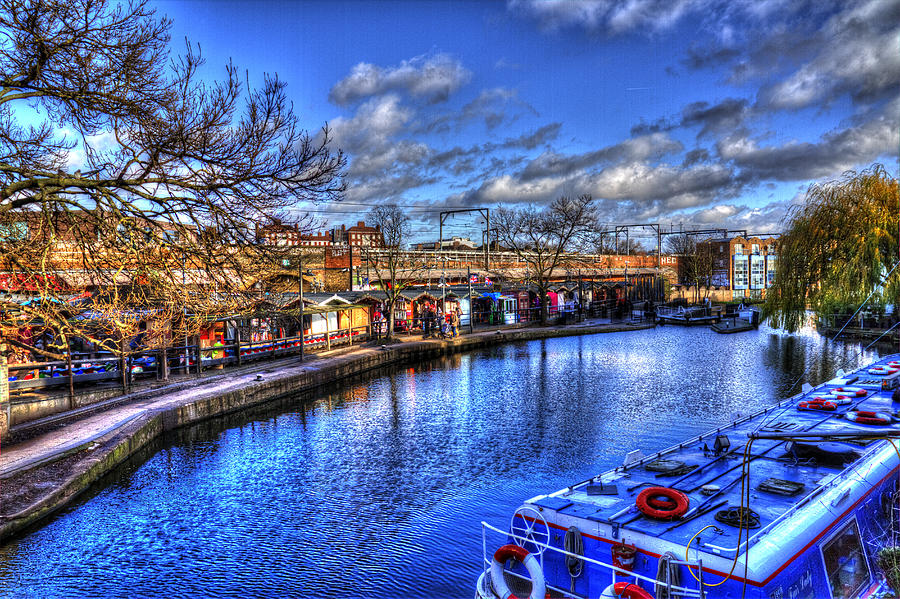 River At The Camden Town Photograph by Rony Ambrose Gobilee