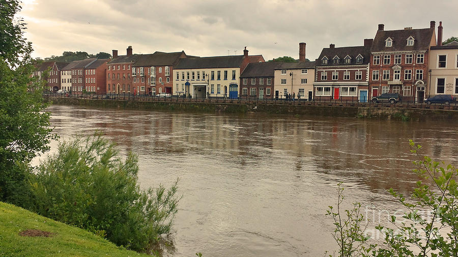 River Severn And Buildings At Bewdley Photograph by Lisa Byrne