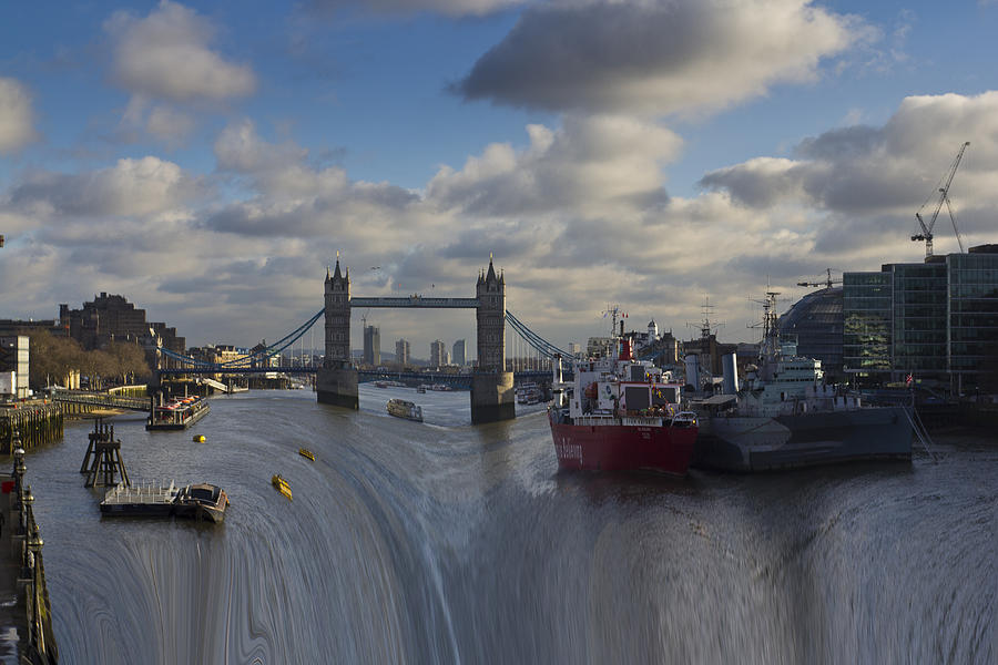 River Thames Waterfall Photograph by David Pyatt