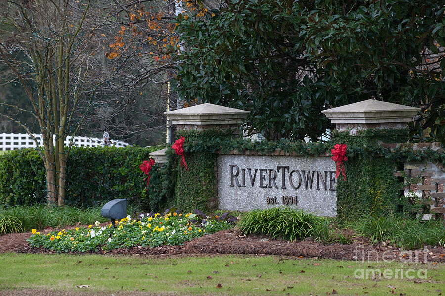 Rivertowne Photograph by Dale Powell