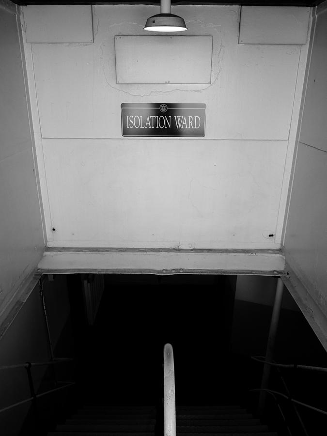 RMS Queen Mary Isolation Ward Photograph by Jeff Lowe