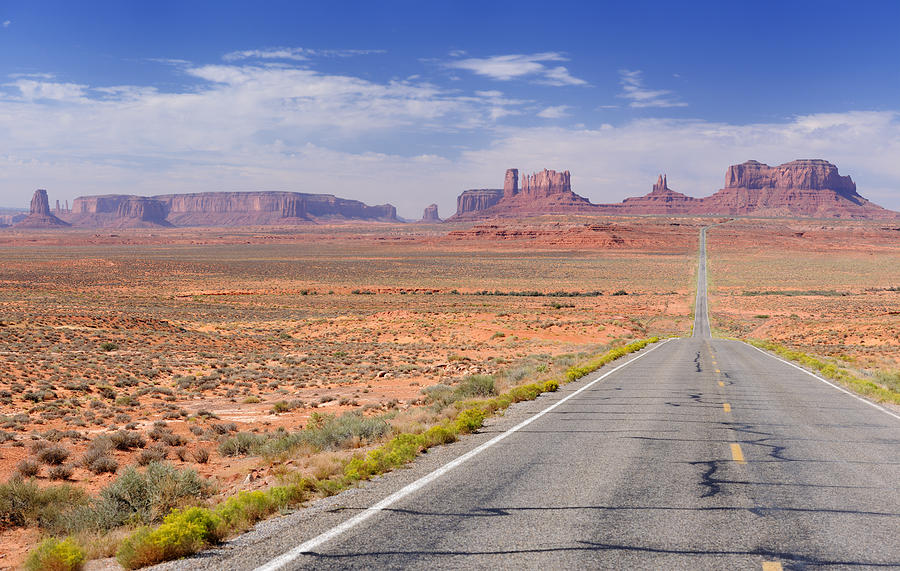 Road leading to Monument Valley (XXXL) Photograph by 4fr