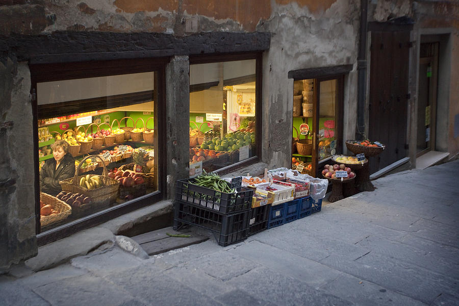 Robertos fruit stand Cortona Tuscany Photograph by Al Hurley