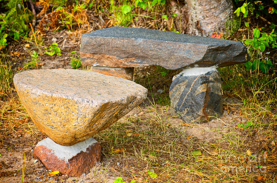 Rock bench and table Photograph by Les Palenik