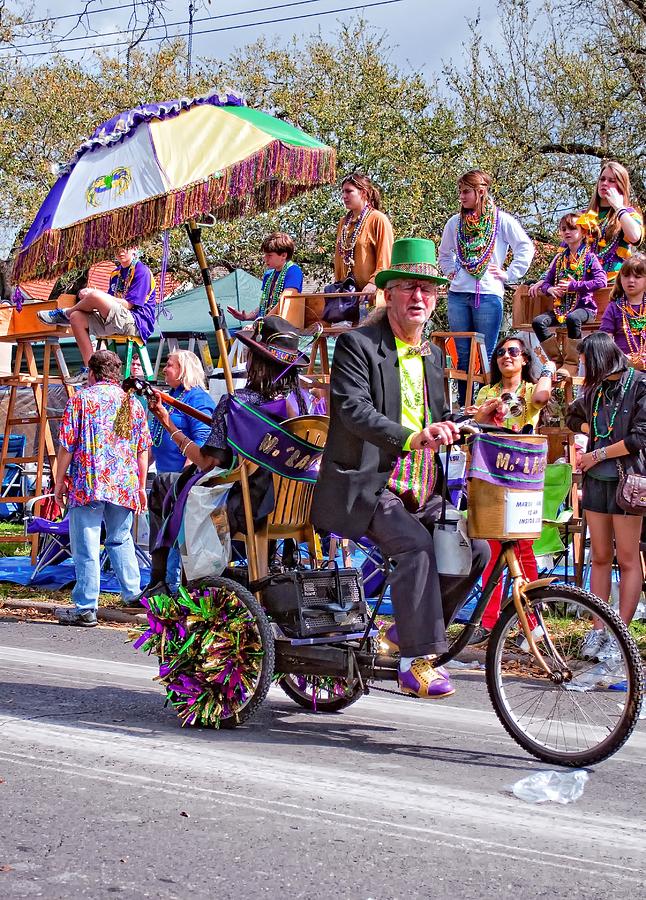 New Orleans Photograph - Rockin and Rollin Mardi Gras by Steve Harrington