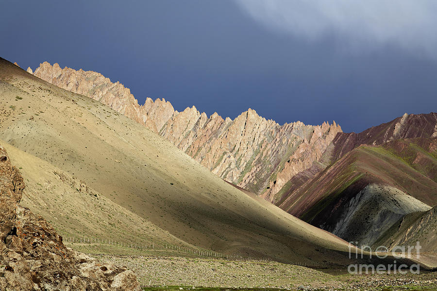 Mountain Photograph - Rocky Ridge in Ladakh by Robert Preston