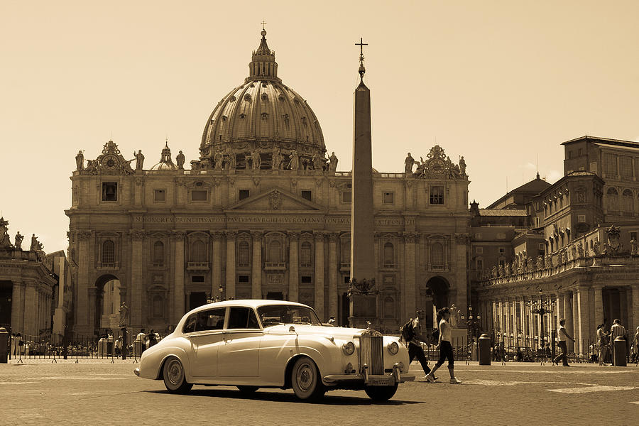 Rolls Royce in St.Peters Photograph by Sonny Marcyan