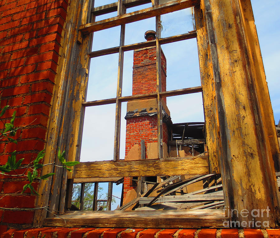 Window Photograph - Room With A View by Lne Kirkes