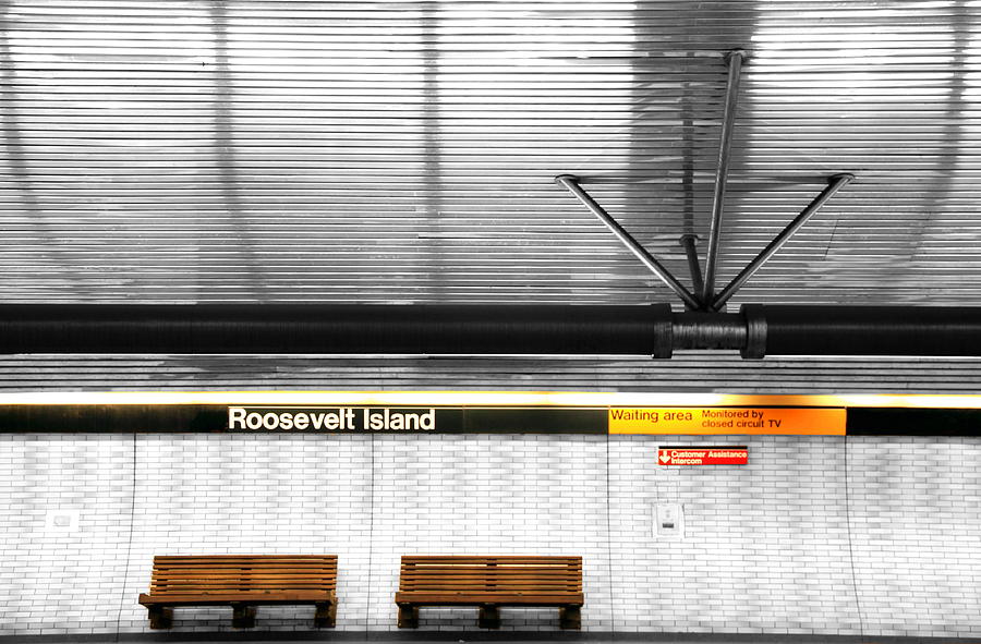 Roosevelt Island Subway Photograph by Valentino Visentini
