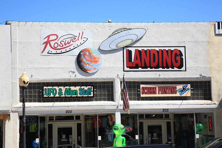 Roswell New Mexico Photograph by Frank Romeo