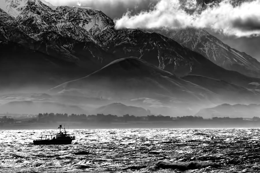 Rough Seas Kaikoura New Zealand In Black And White Photograph by Amanda Stadther