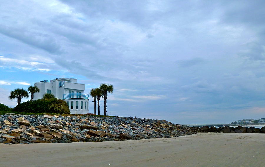 Round Beach House Photograph by Jean Wright