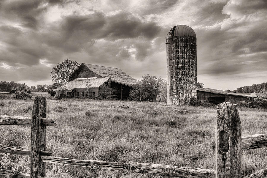Farm Photograph - Route 213 Black and White by JC Findley