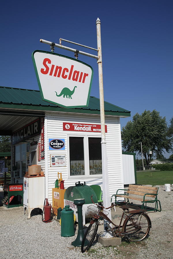 Dinosaur Photograph - Route 66 - Sinclair Station 2010 by Frank Romeo