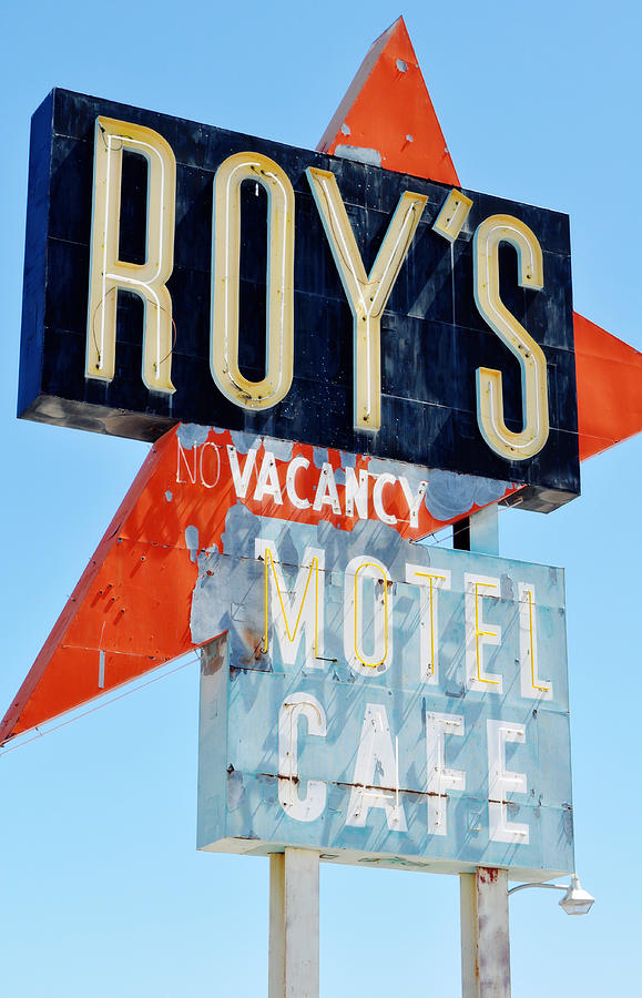 Roys Motel And Cafe Photograph by Kyle Hanson