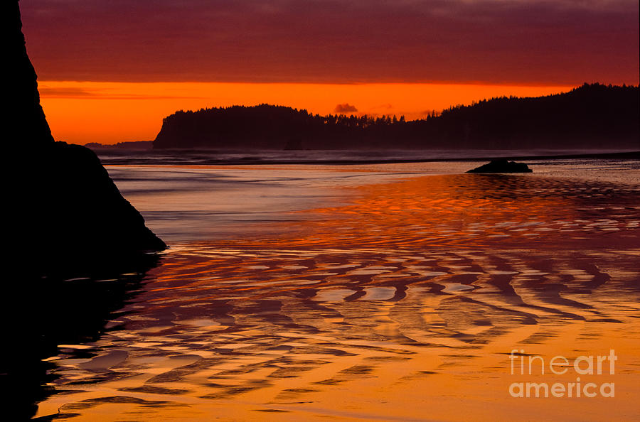 Nature Photograph - Ruby Beach Afterglow by Inge Johnsson