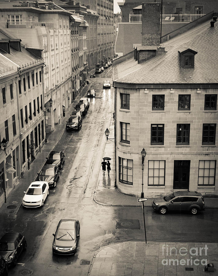 Rue Saint Paul Vieux Montreal Photograph by Amy Fearn
