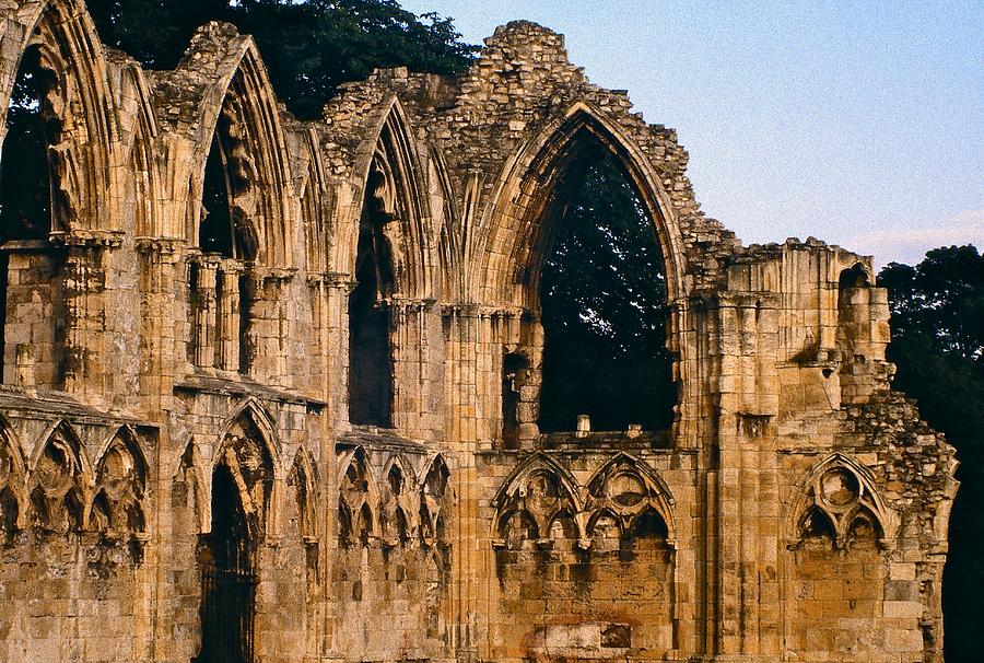 Ruins of St. Marys Abbey Photograph by Stuart Litoff