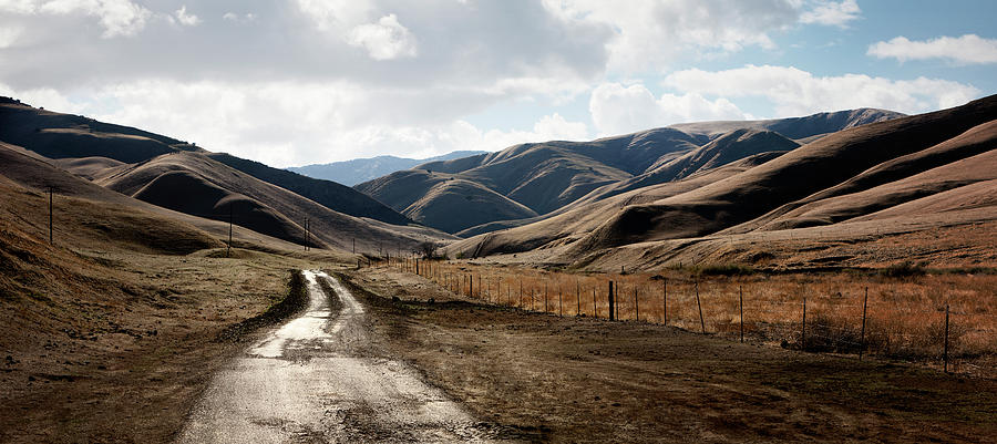 Rural Road Into Hilly Country Photograph by Ed Freeman