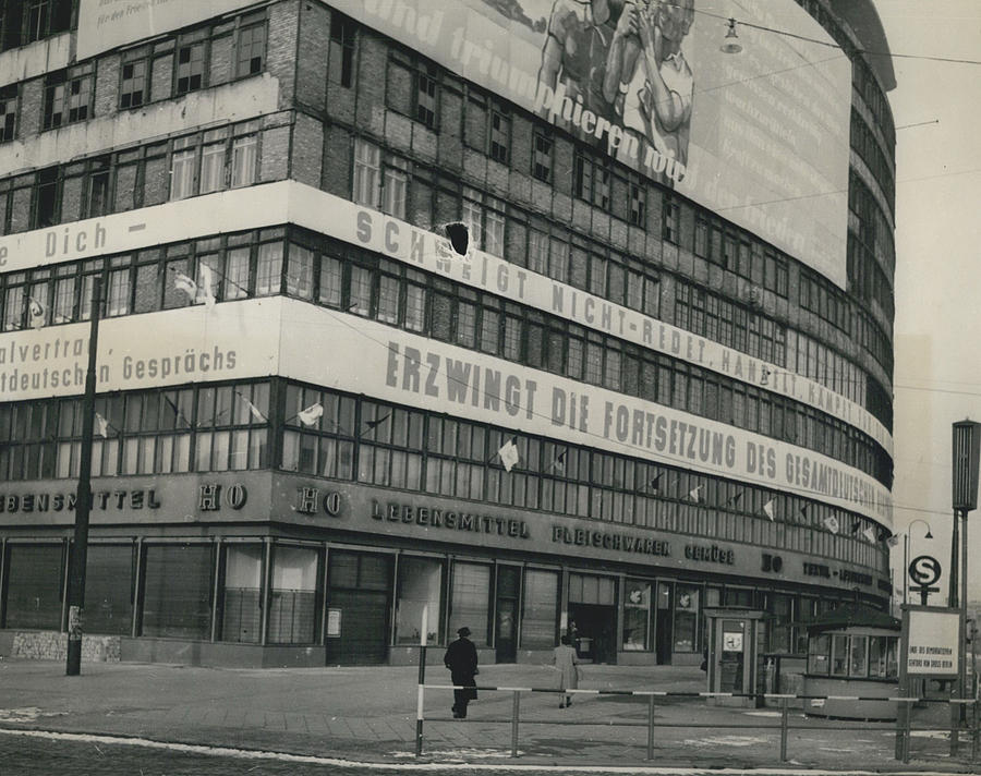 Russian Closes Their Big H O. Shop- Following Ban Of West Photograph by Retro Images Archive
