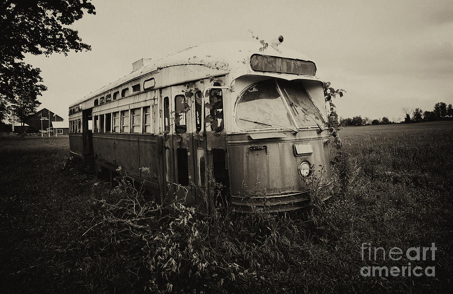 Rusty Bus Photograph by James Yang - Fine Art America